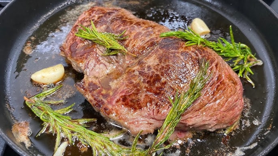 Talán a legnépszerűbb marha steak az angoloknál a ribeye steak