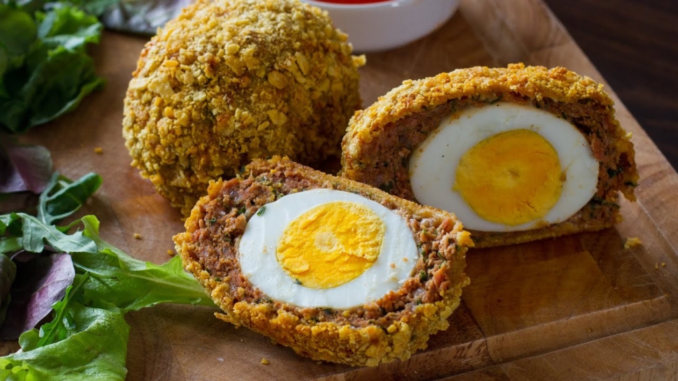 Íme, a mi Stefánia vagdaltunkra emlélkeztető scoth egg receptje