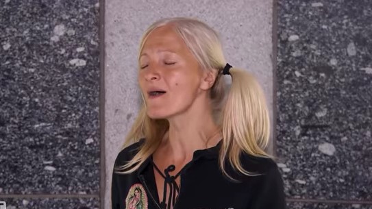 az online társkereső esszé hátrányai