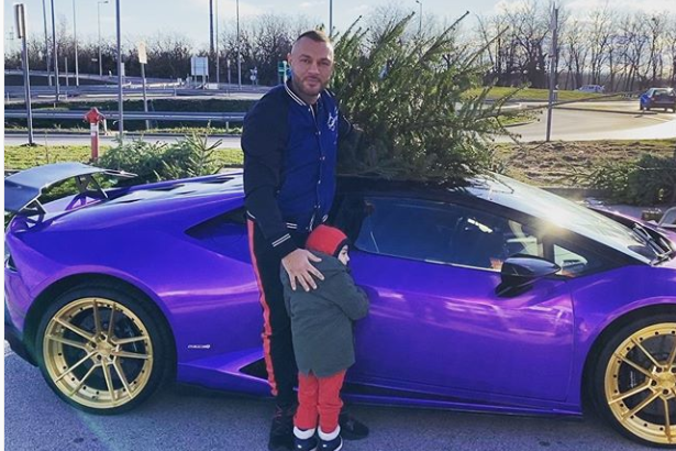 Dallos Bogi Csodaszep Gaspar Laci Lamborghinin Vitte A Fat Igy Karacsonyoznak Az X Faktor Sztarjai Szmo Hu