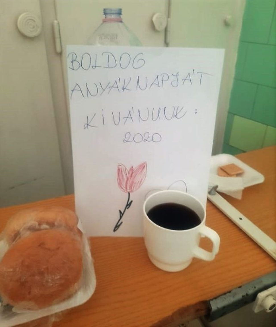 anyáknapja a kórházban