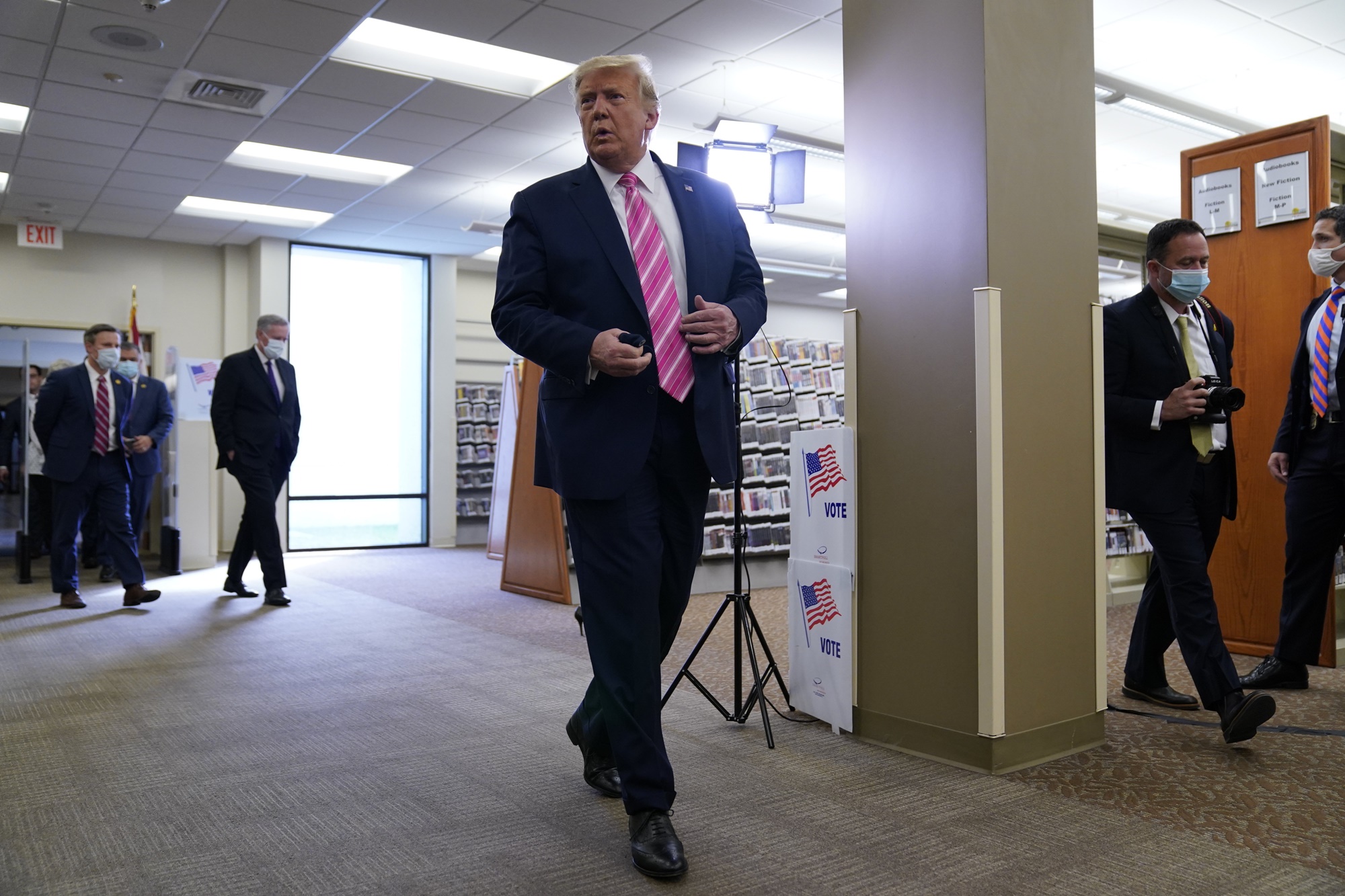 Голосуй за трампа