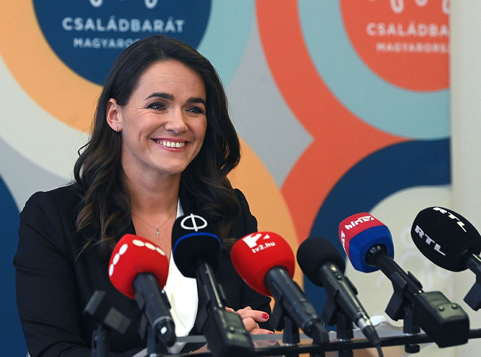 Novak Katalin Legalabb Egy Ev Folyamatos Tb Jogviszony Kell Az Otthonfelujitasi Tamogatas Igenylesehez Szmo Hu