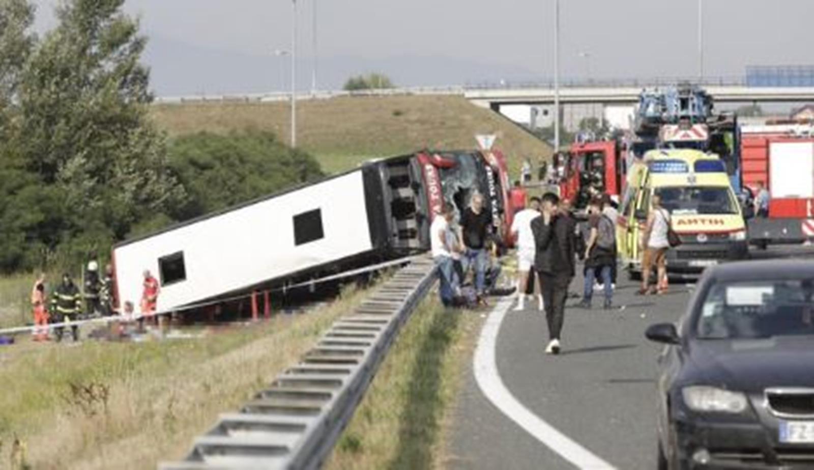 Sulyos Buszbaleset Horvatorszagban 10 Ember Meghalt 30 Megserult Az Autopalyan Szmo Hu