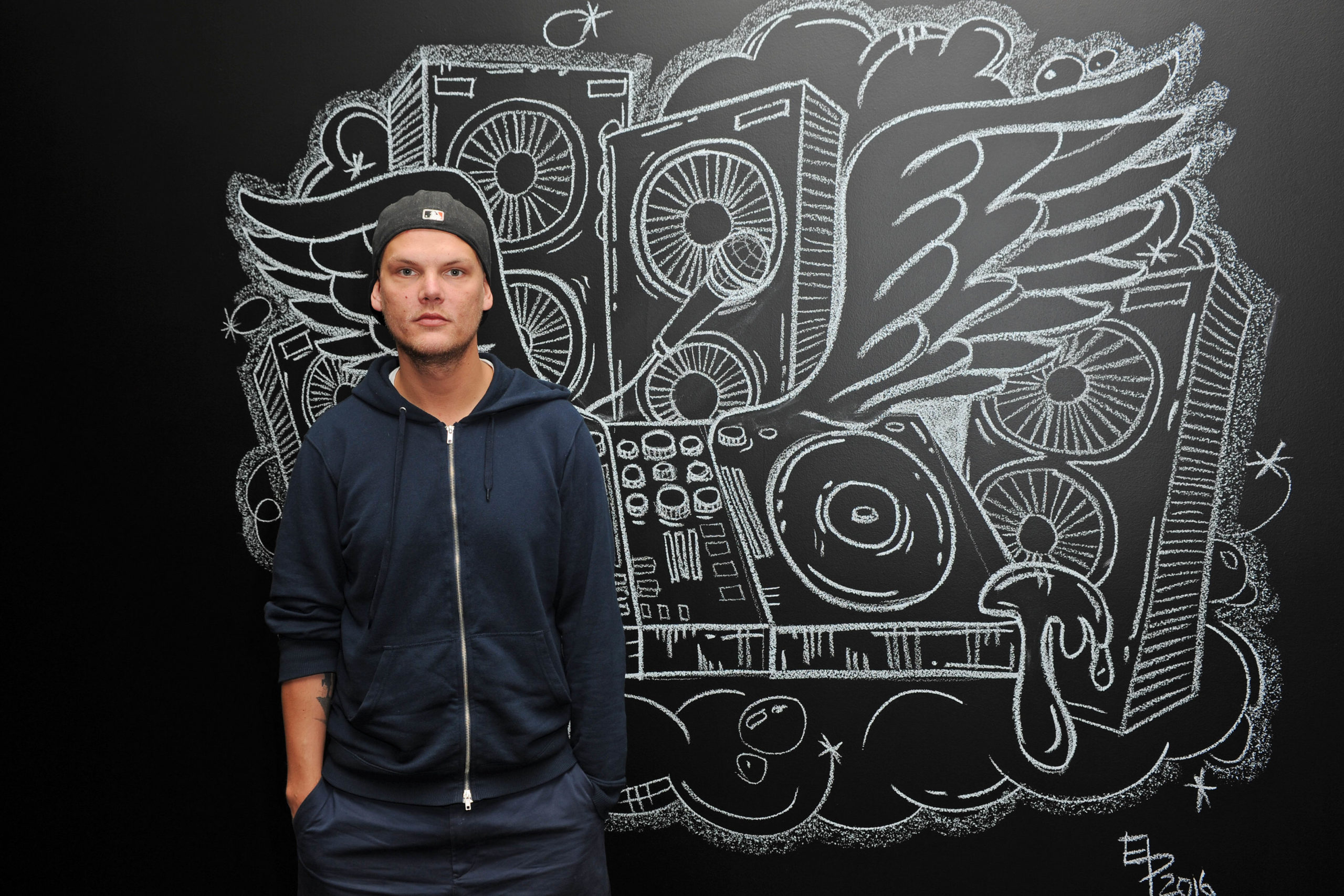 Avicii escribió una frase impactante en su diario el día antes de su muerte.