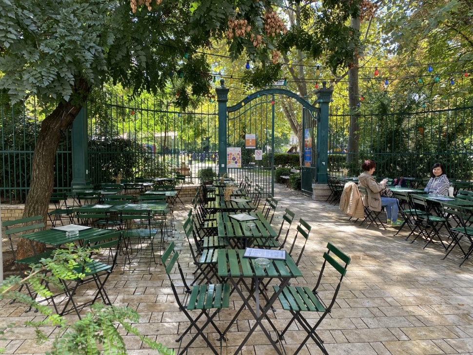 Egy különleges kerthelyiség Budapesten s 2023-ban felújított Csendes Társ