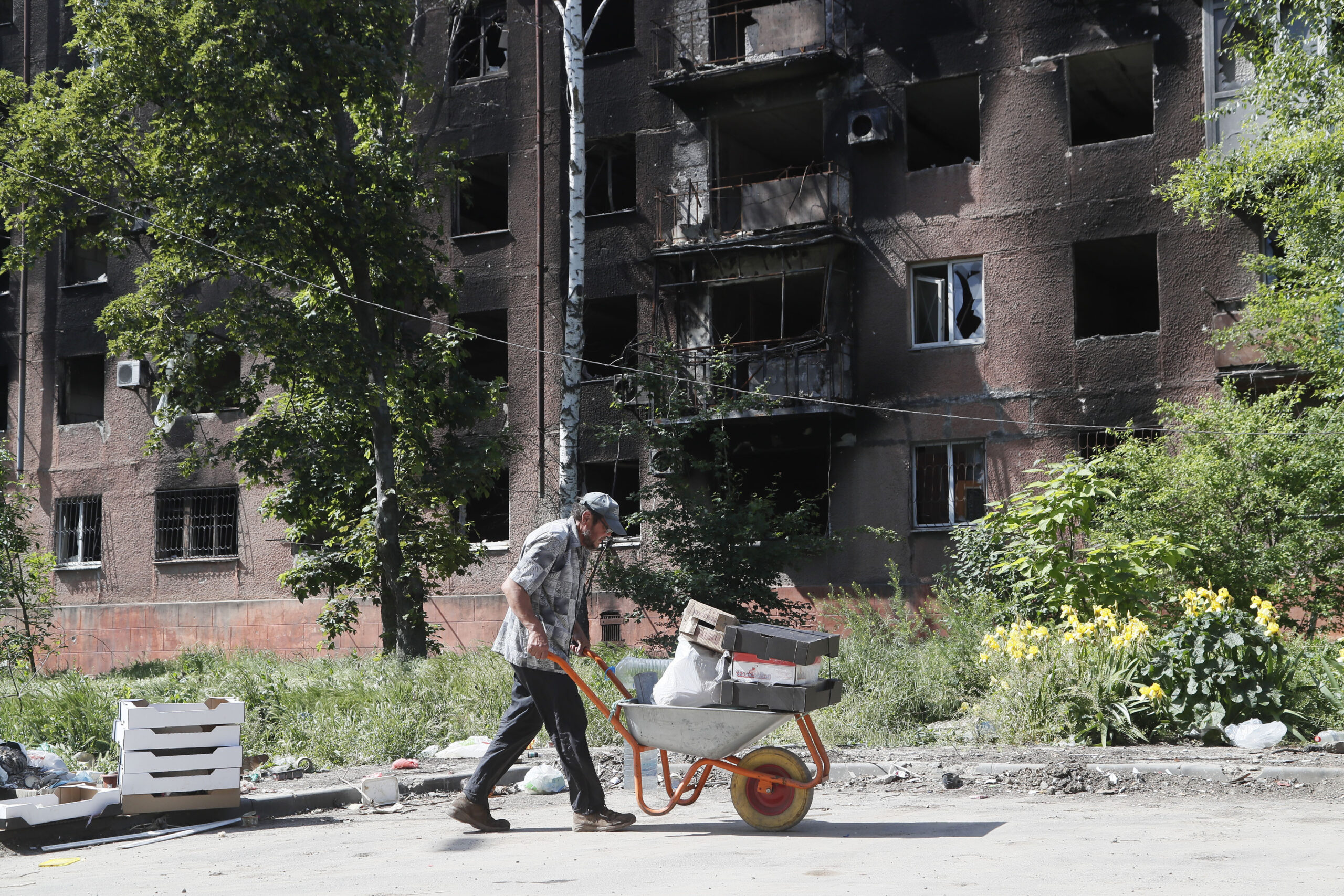 „Mintha 35 évet visszaugrottunk volna az időben” – ilyen az élet a megszállt ukrán városokban