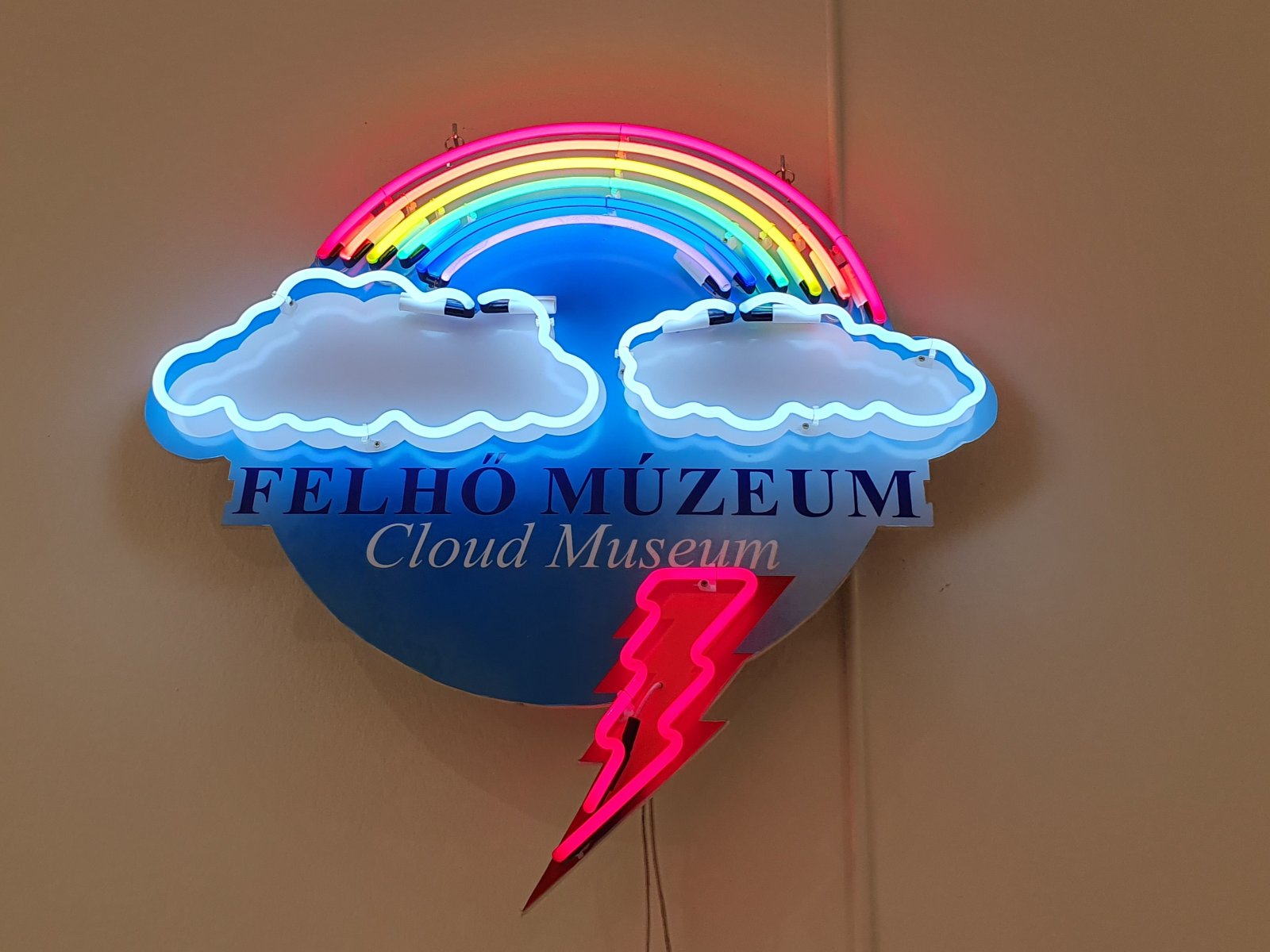 Cukiság és felhőmúzeum – ilyen kiállítások várnak idén a Ludwig Múzeumban
