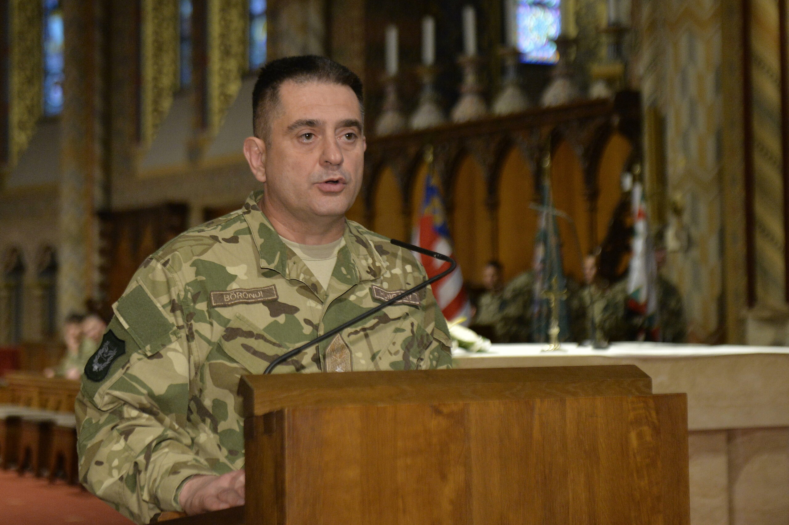 Feljelentették a honvéd főparancsnokot, miután durván megalázhatták és kínozhatták a honvédségi sofőröket az utasítására