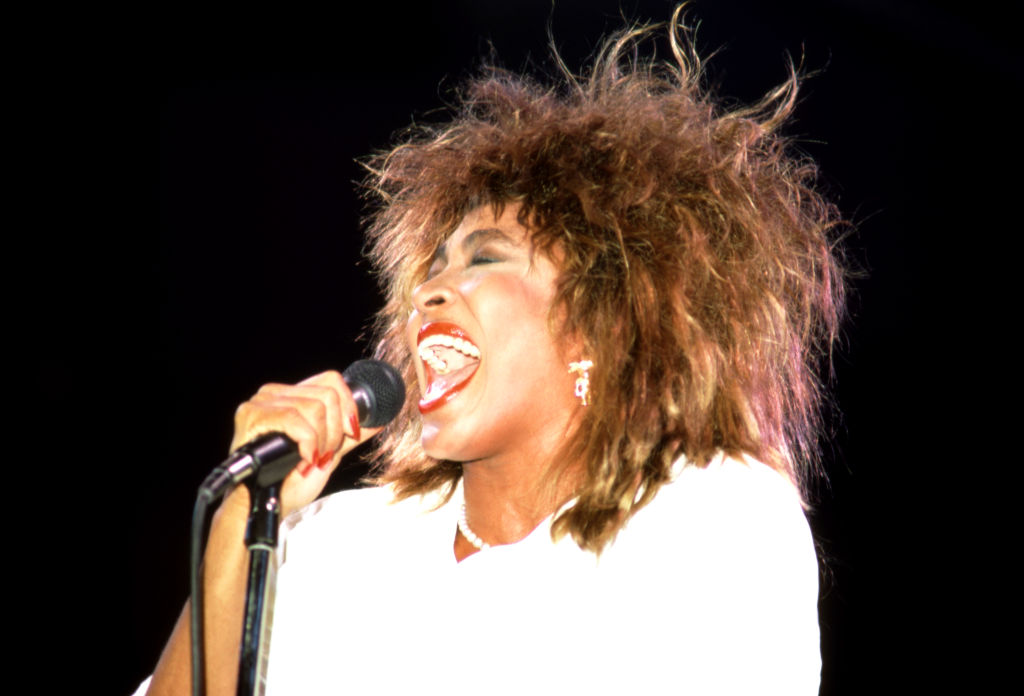 10 videó Tina Turnertől, amiből látszik, mennyire meghatározó alakja volt a rockzenének