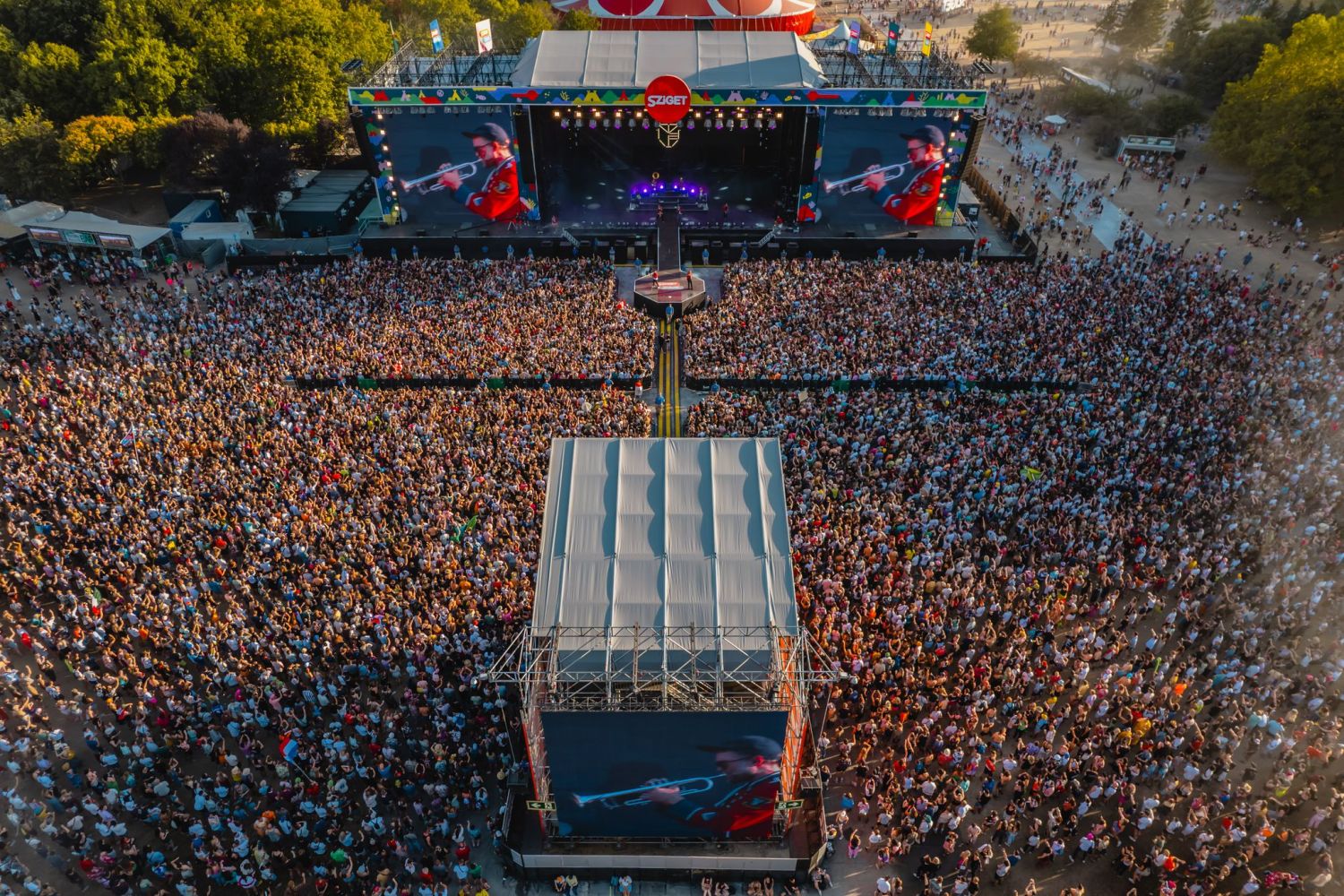 Itt vannak az idei Sziget újdonságai minden vendéglátóhelyen lesz egy „jóáras” főétel, sokkal