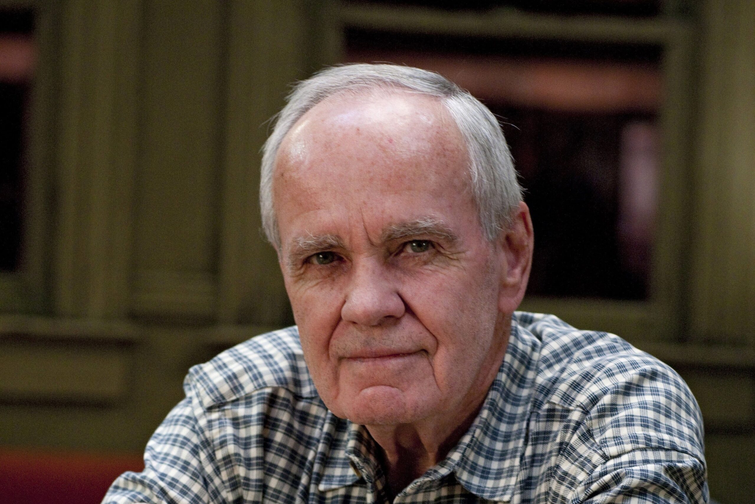 Cormac McCarthy, author of No Country for Old Men, has died.