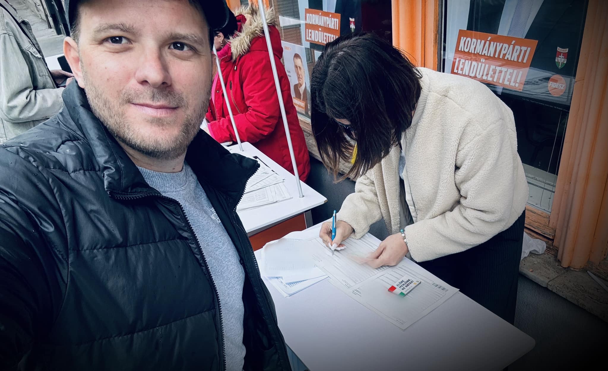 Bohár Dániel szerint nem Magyar Péter, hanem a Fidesz gyűjtötte össze előbb a 20 ezer aláírást, de a kommentelők egy része lehazugozta