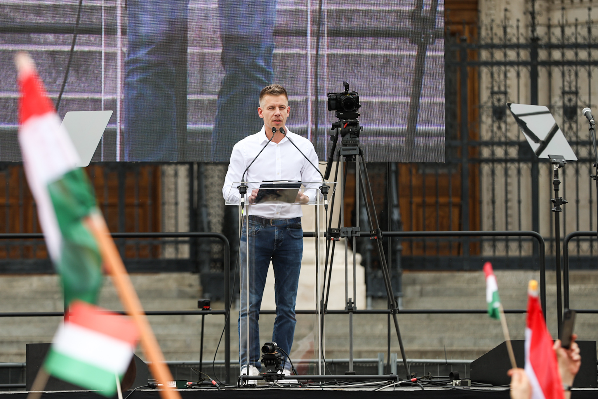 Magyar Péter: Van esélye egy előrehozott választásnak, ha a Fidesz nem megy bele, eltűnnek