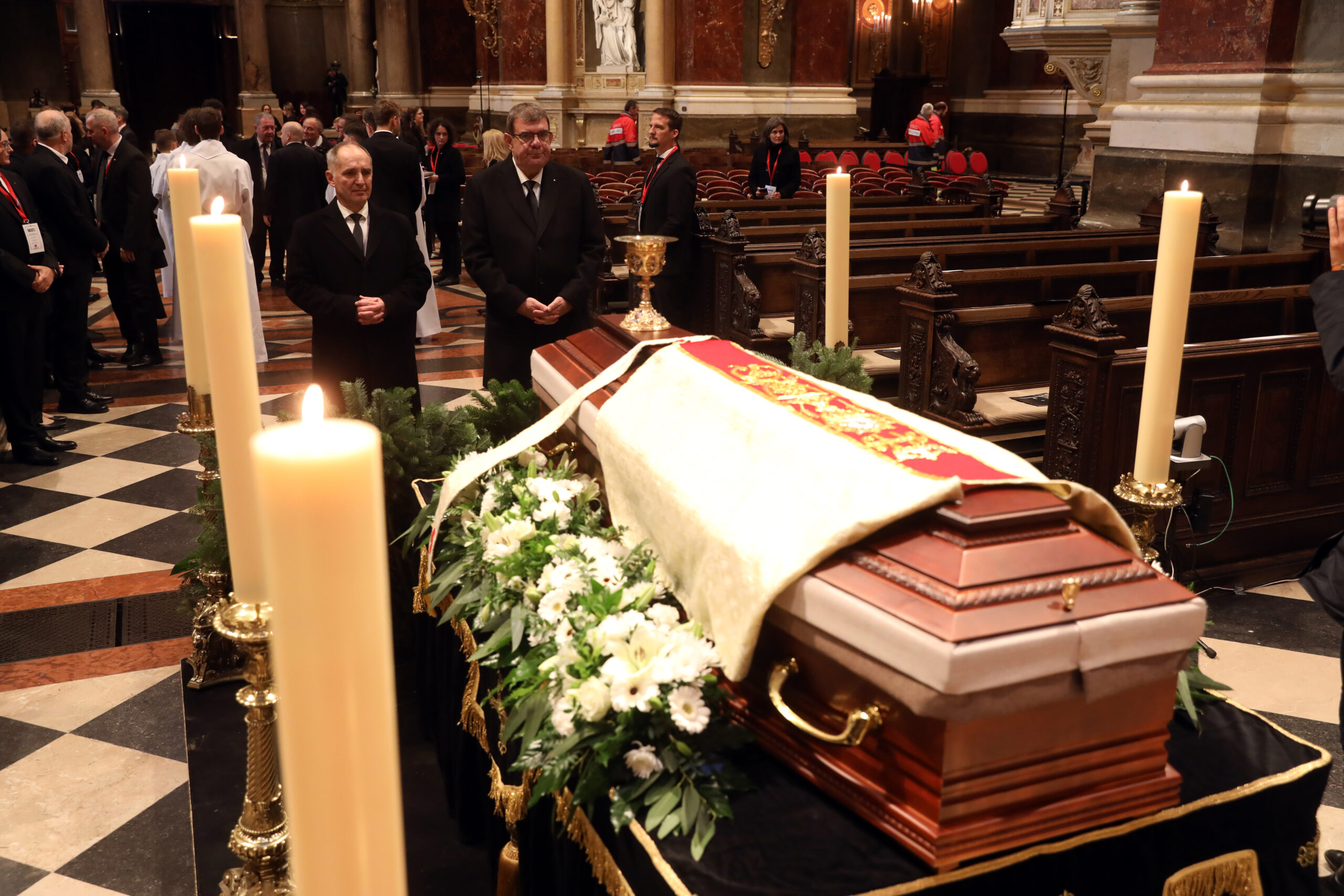 main-image