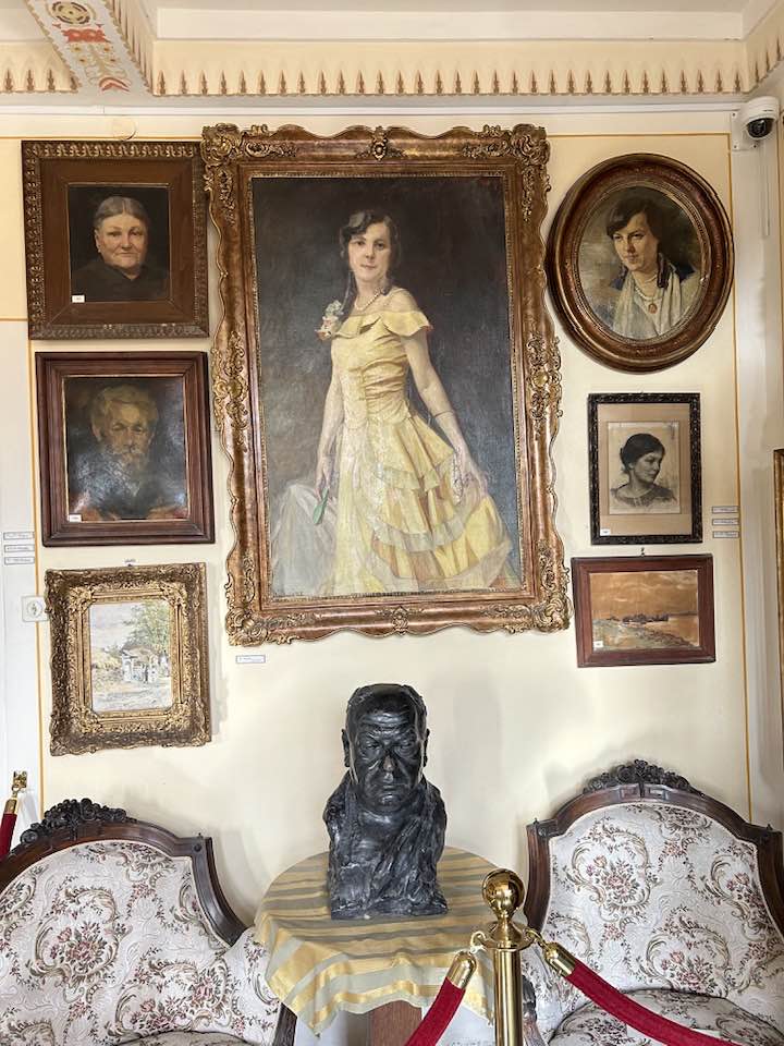 main-image