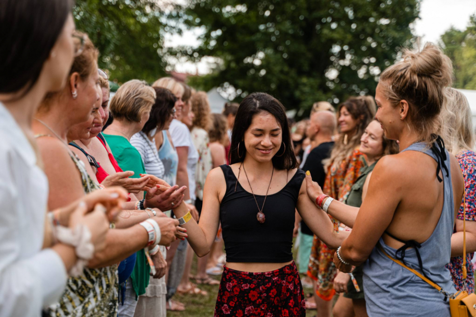 Az Everness nem csak egy fesztivál, hanem egy életérzés – tölts el hat napot egy olyan közegben, ahol a harmónia nem álom, hanem valóság.