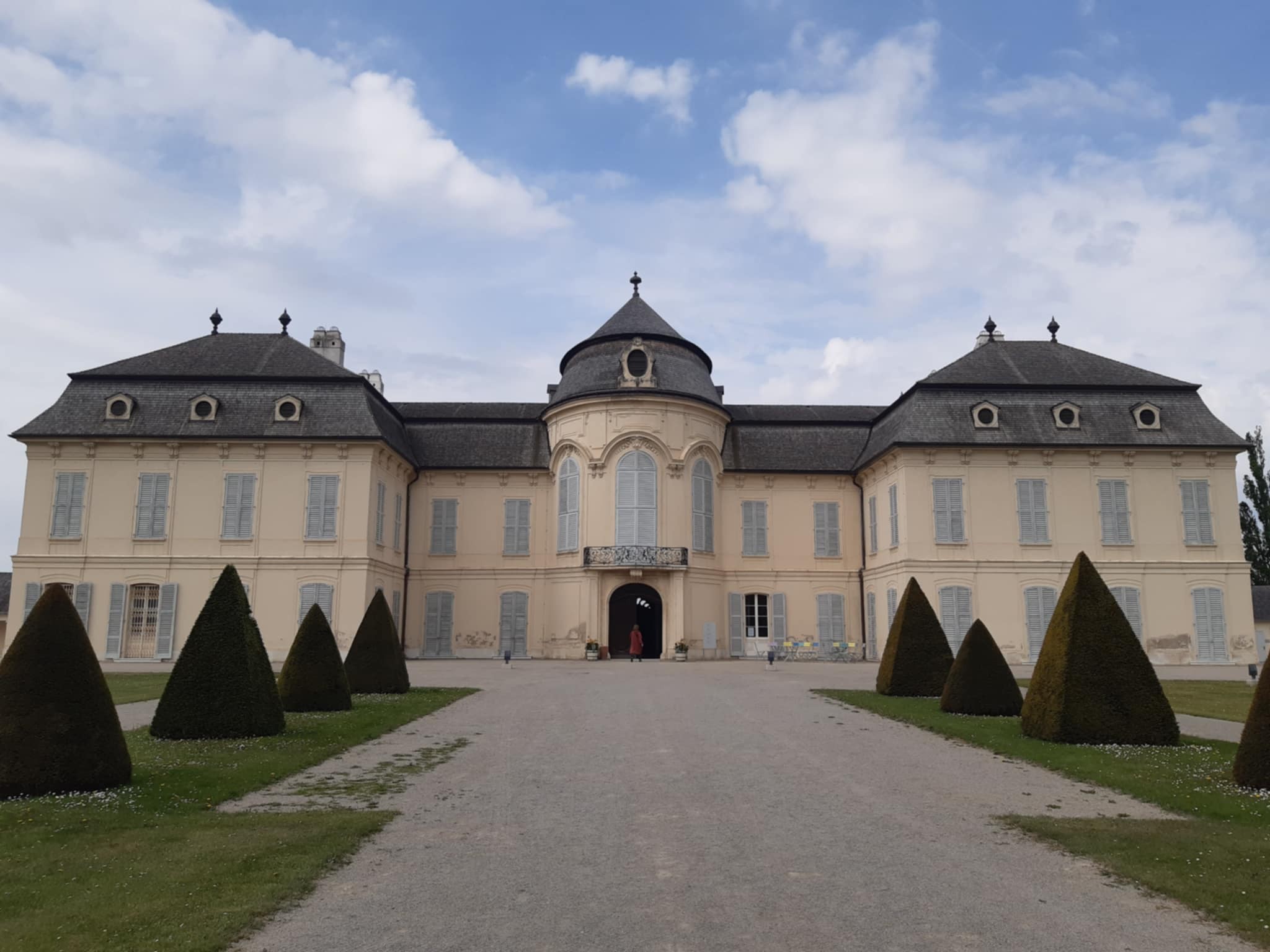 main-image