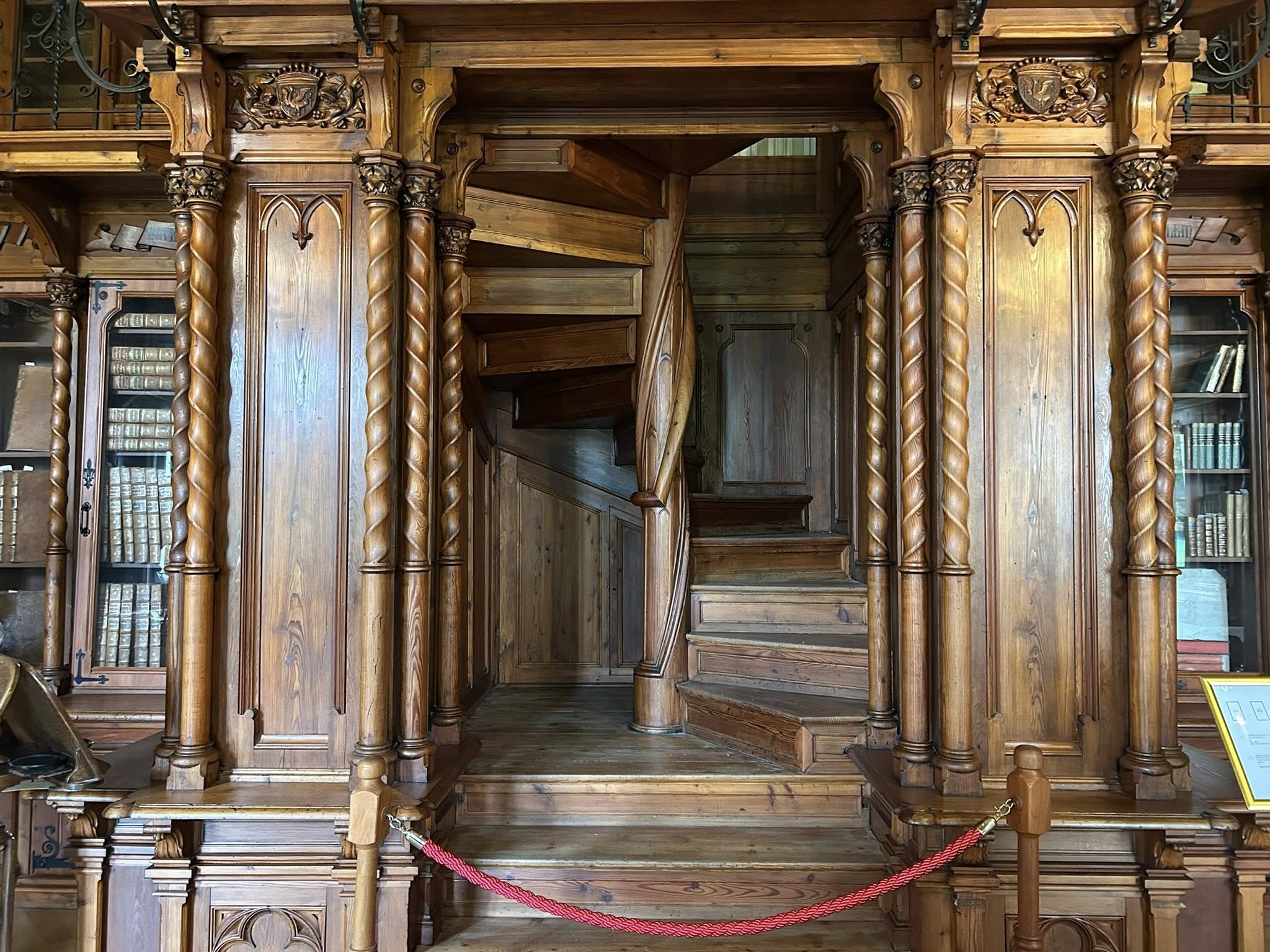 main-image