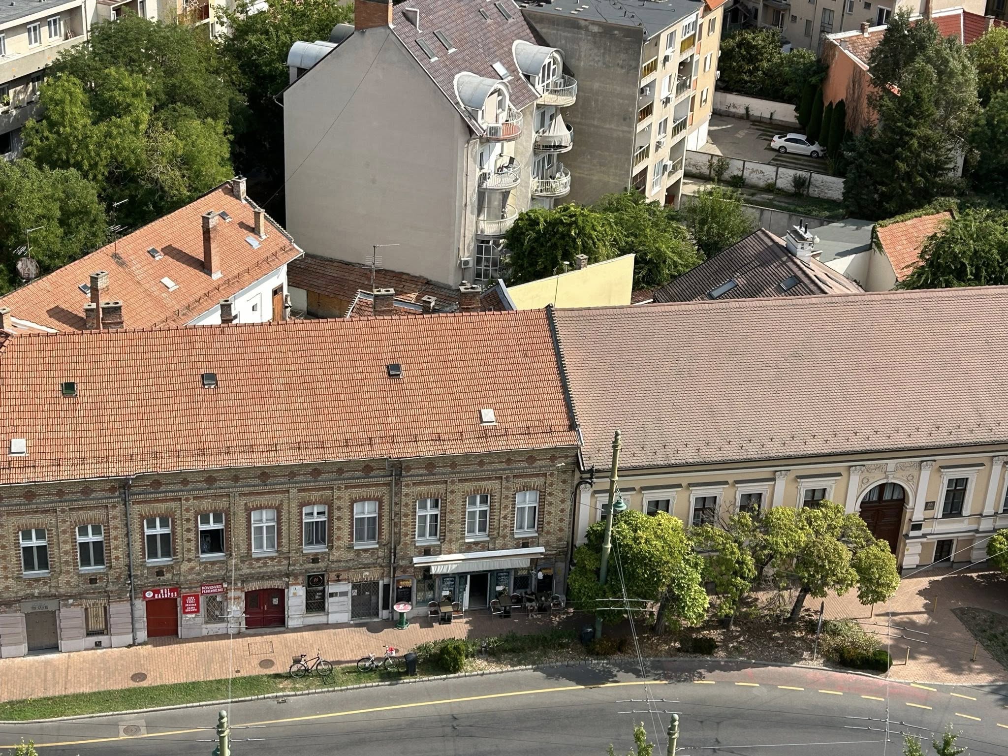 main-image