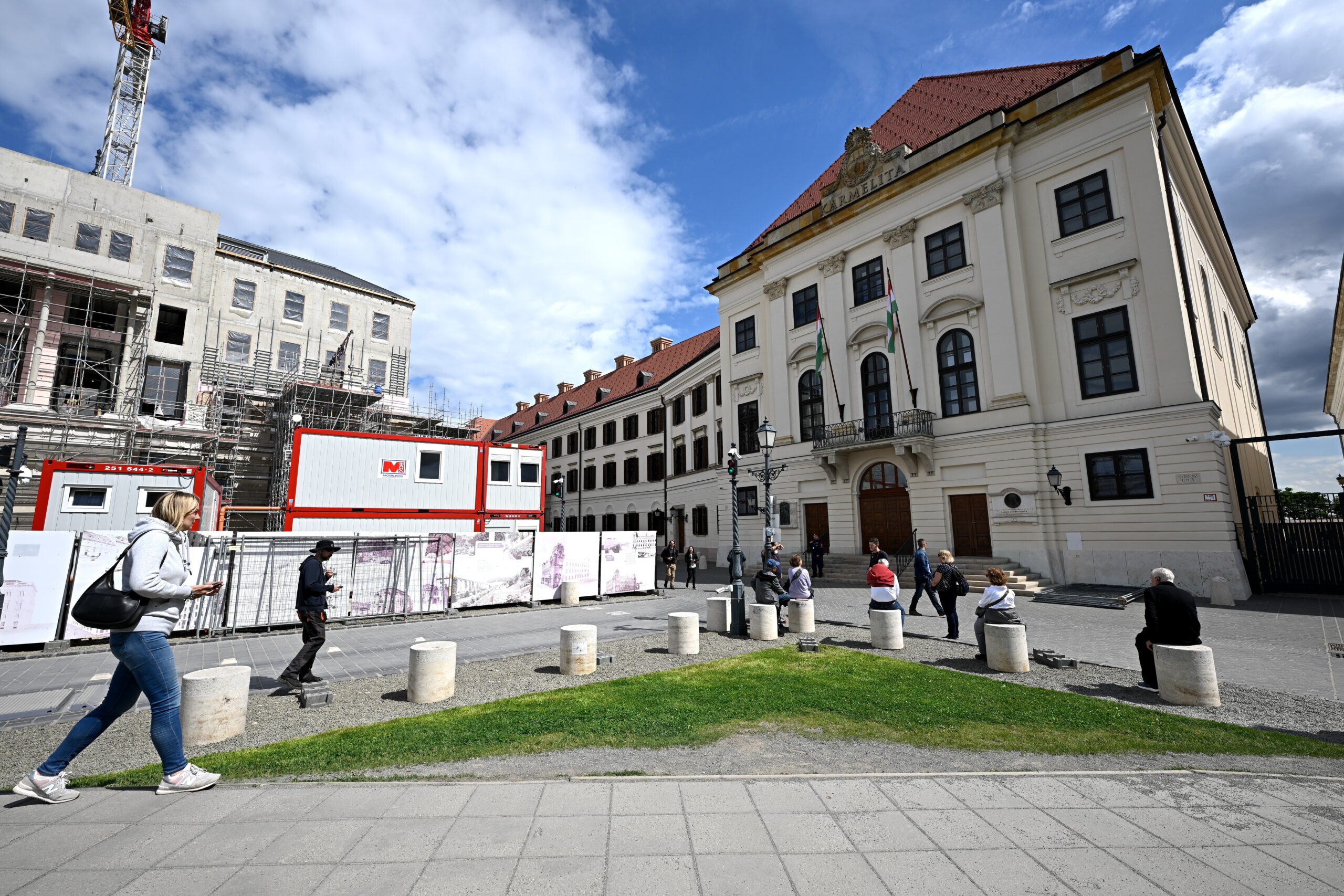 main-image